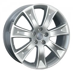 BMW B157 - Silver